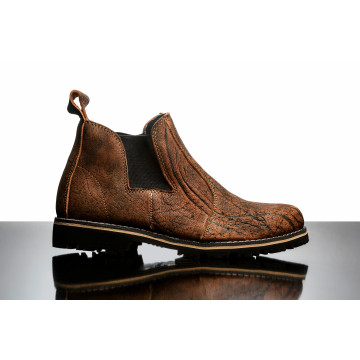 Chelsea Boot in Cognac Safari with black sole
